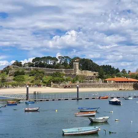 Vivienda En El Casco Historico De * Baiona